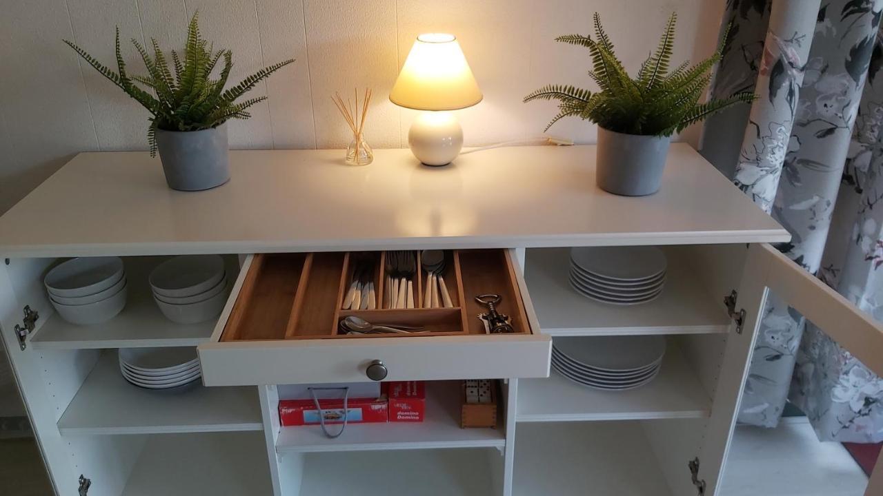 Comfortabel En Gezellig Familie Chalet Tot 6 Personen Op De Veluwe Bungalowpark De Kern Putten Esterno foto